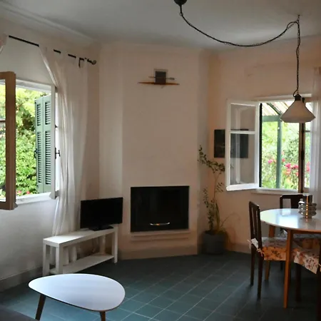 Vakantiehuis Garden House In Corfu