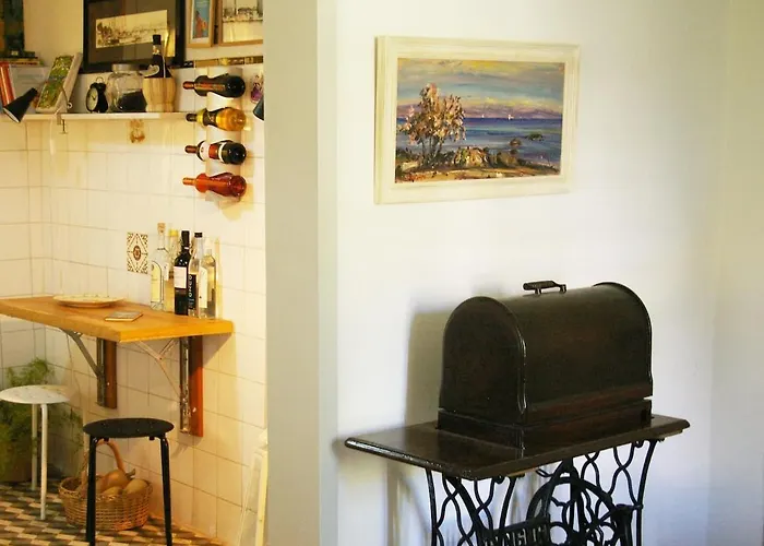 Garden House In Corfu Semesterbostad