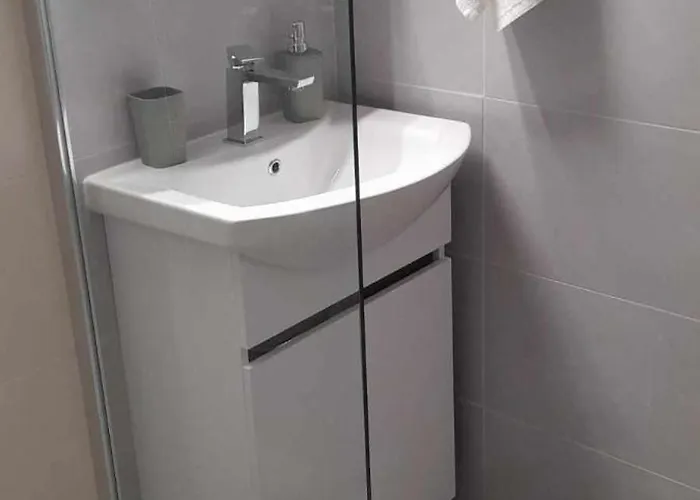 Garden House In Corfu * Corfu (city)